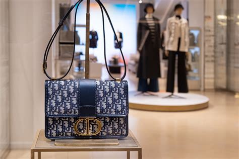 dior montaigne singapore|dior 30 montaigne bags.